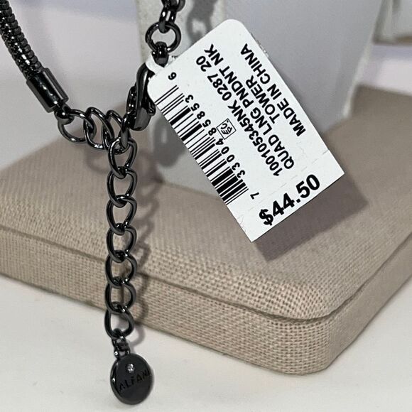 Alfani Hematite-Tone Crystal Imitation Gray Pearl Pendant Necklace New - Picture 4 of 5